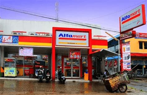 Manfaat Membeli Tiket Kereta Api di Alfamart