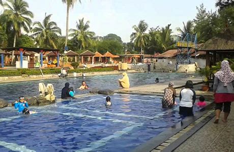 Fasilitas yang Ditawarkan di Kolam Renang Situ Gintung