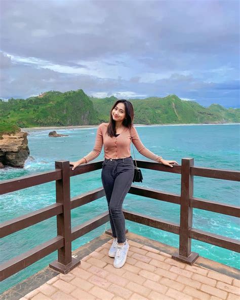 Harga Tiket Masuk Pantai Menganti Kebumen