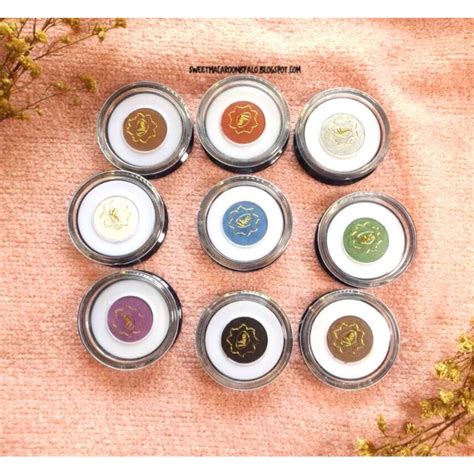 Manfaat Viva Eyeshadow Cream Silver