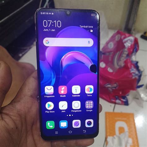 Deskripsi Smartphone Vivo V11