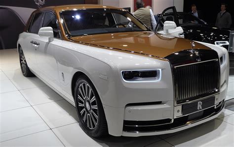 Fitur-Fitur Rolls-Royce Phantom VIII