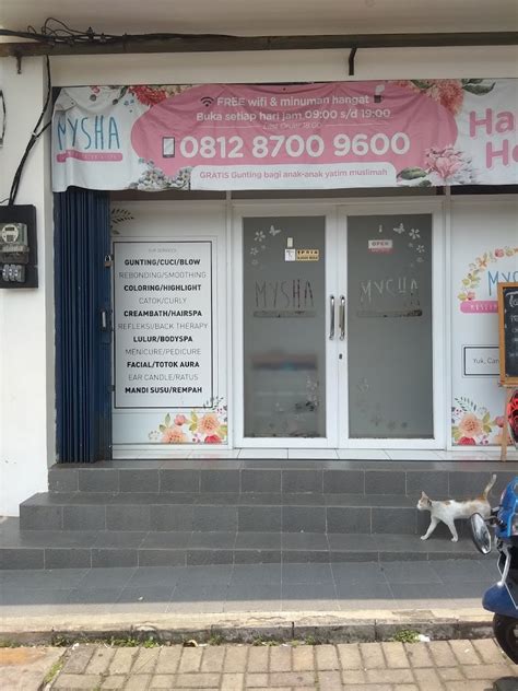 Cosmos Beauty Salon:rending Beauty Salon di Depok