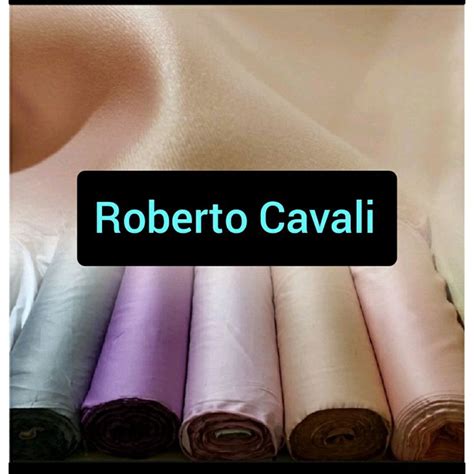 Tips dan Trik untuk Belanja Kain Satin Roberto Cavali